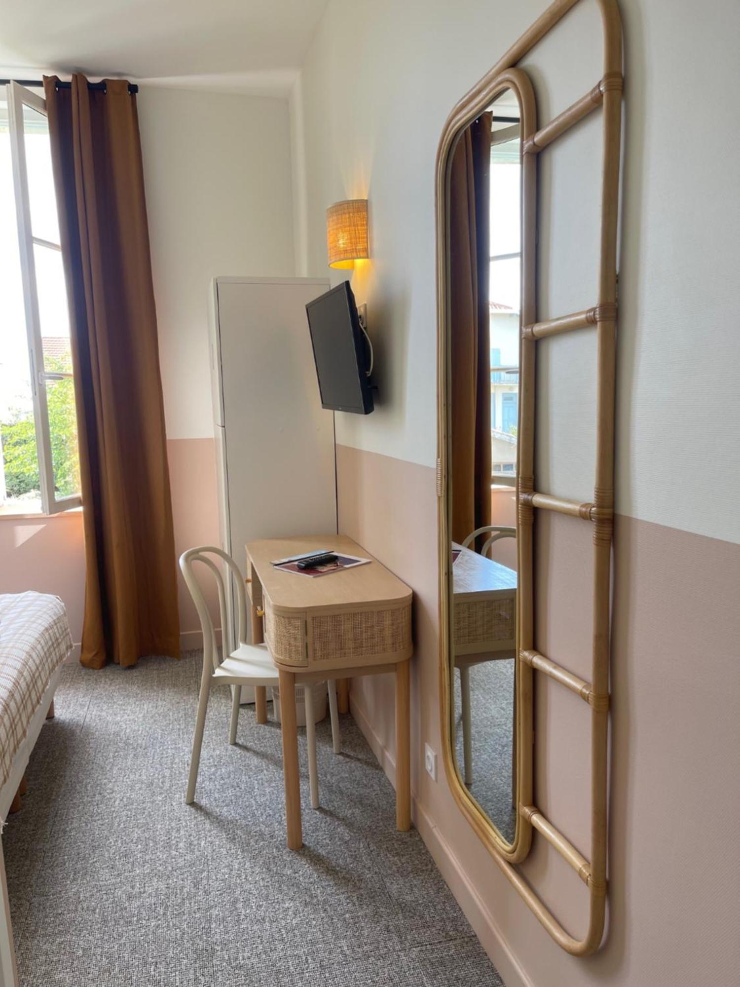 Hotel Michelet Plage Soulac-sur-Mer Exterior photo