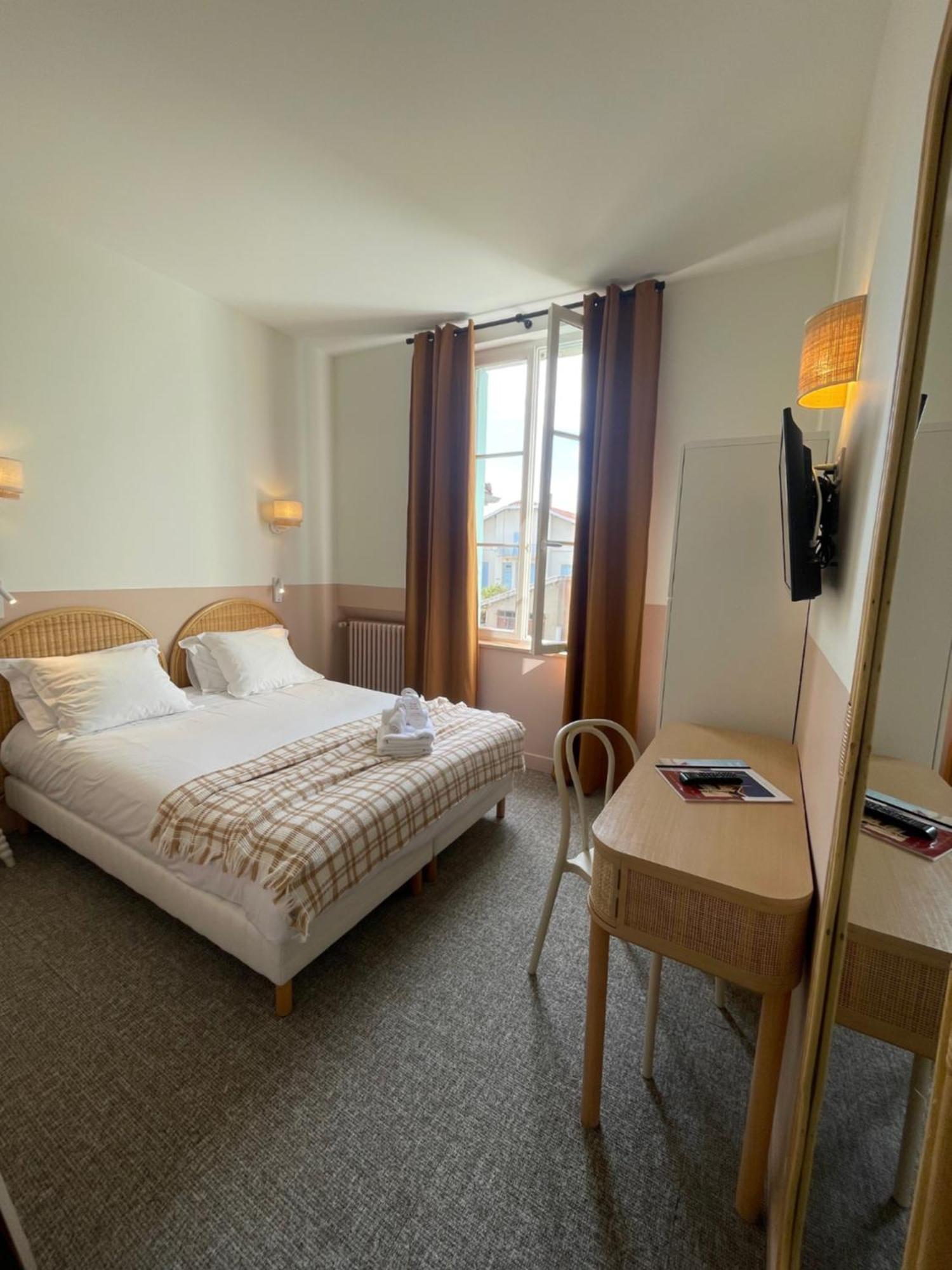 Hotel Michelet Plage Soulac-sur-Mer Exterior photo